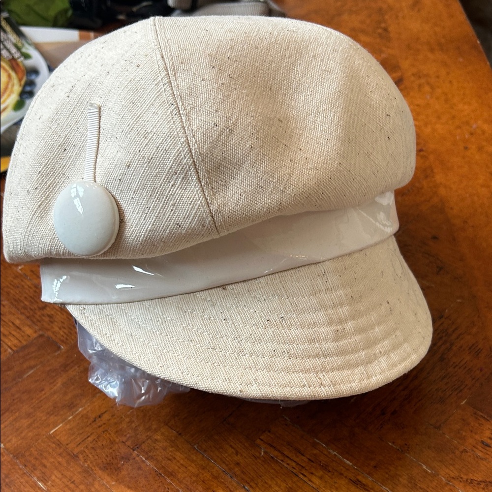Cream Canvas Newsboy Cap with Patent Trim